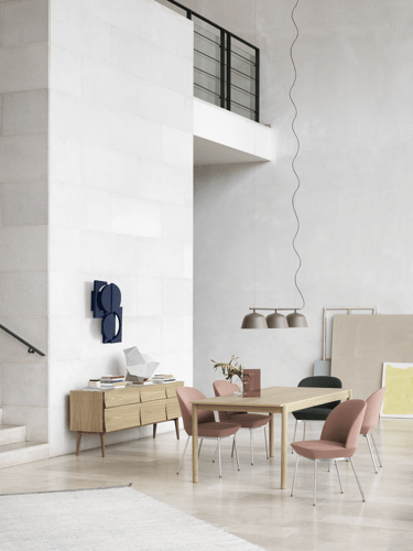 Reflect Sideboard, Oslo Side Chair - Twill Weave 530/Chrome, Oslo Side Chair - Twill Weave 990/Chrome,  Linear Wood Table 200 x 90 cm / 78.7 x 33.5, Ambit Rail Lamp - Taupe, Ply Rug - Off-White, Silent vase"