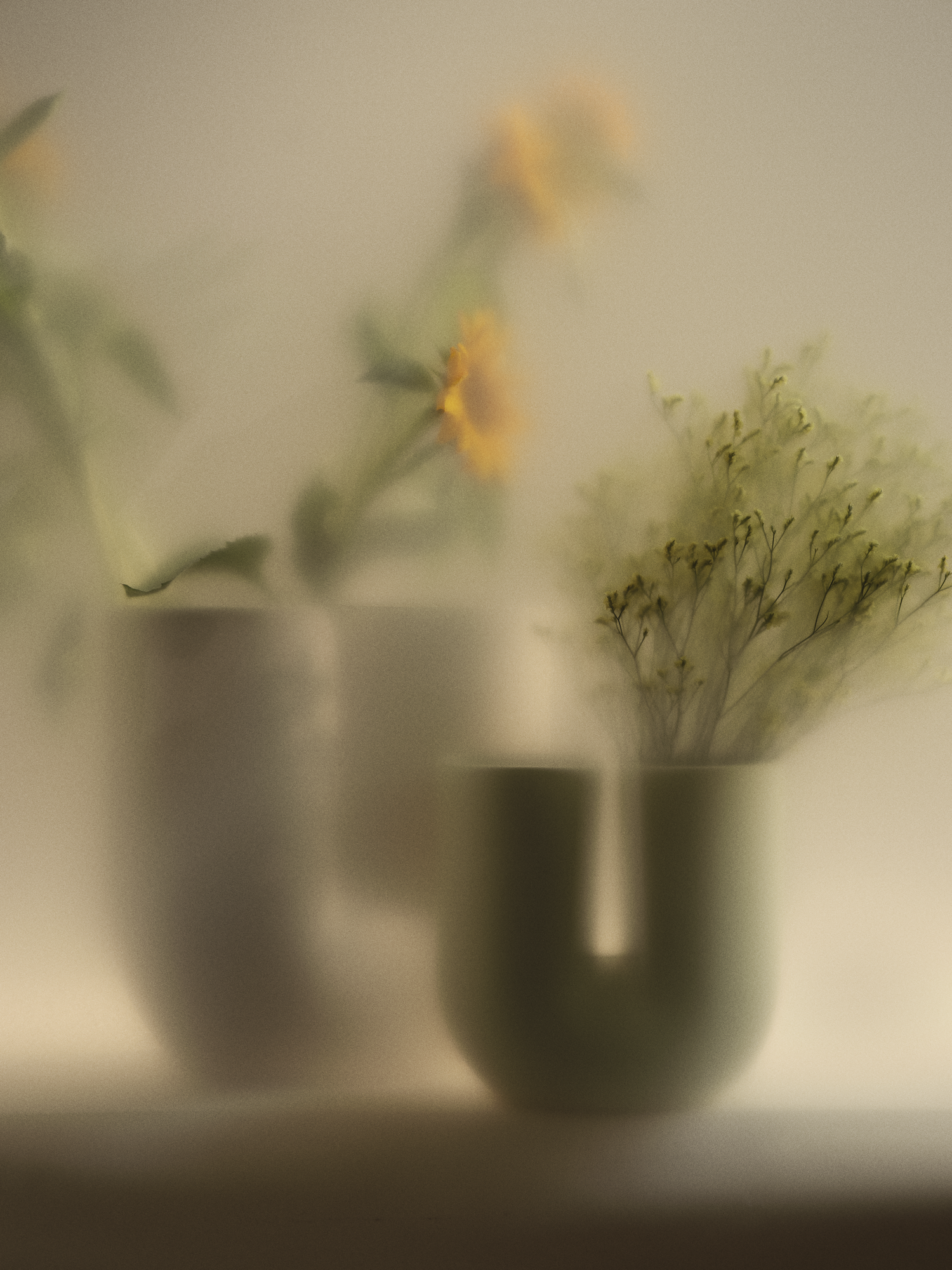 Kink Vase in Sand & Light Green