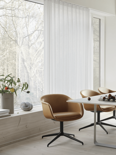 Fiber Conference Armchair in Refine Leather Cognac w. Swivel Base - 70/70 Table in Grey - Ridge Vase - Wave Tray
