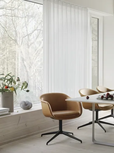 Fiber Conference Armchair in Refine Leather Cognac w. Swivel Base - 70/70 Table in Grey - Ridge Vase - Wave Tray