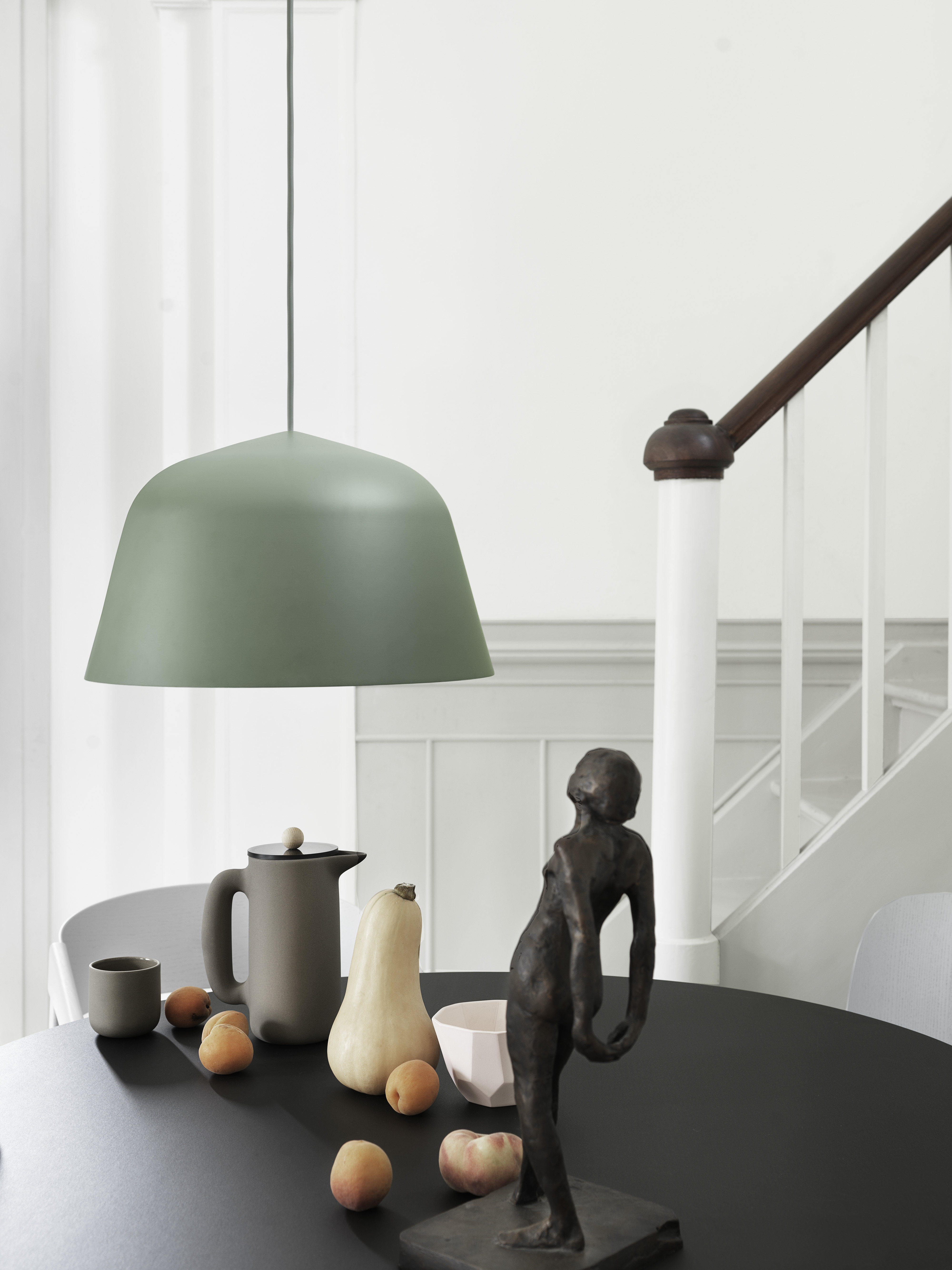 Ambit Pendant Lamp Ø40 - Dusty Green. Base Table Round - Black.