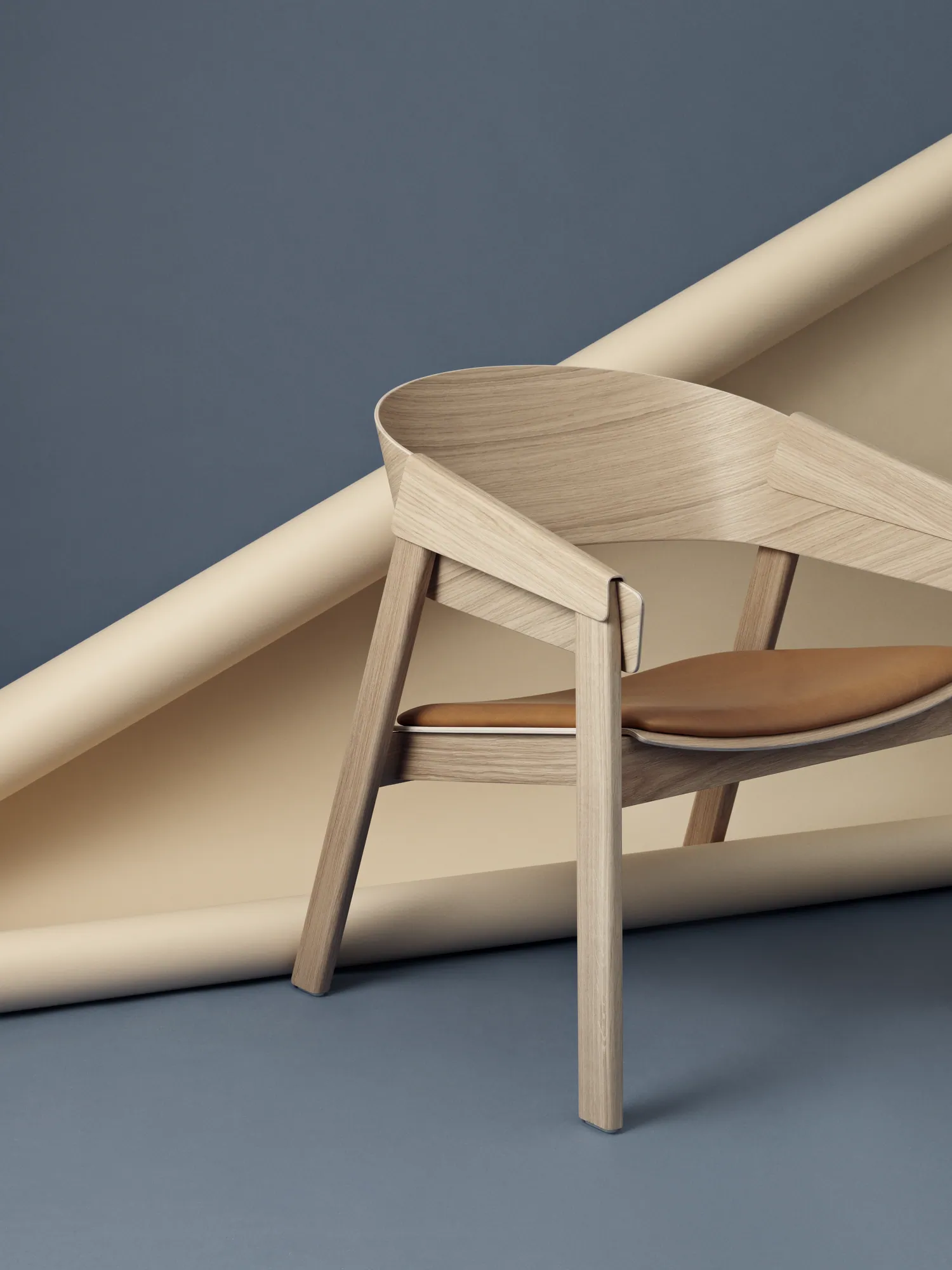 Cover Lounge Chair in Oak/Cognac Refine Leather