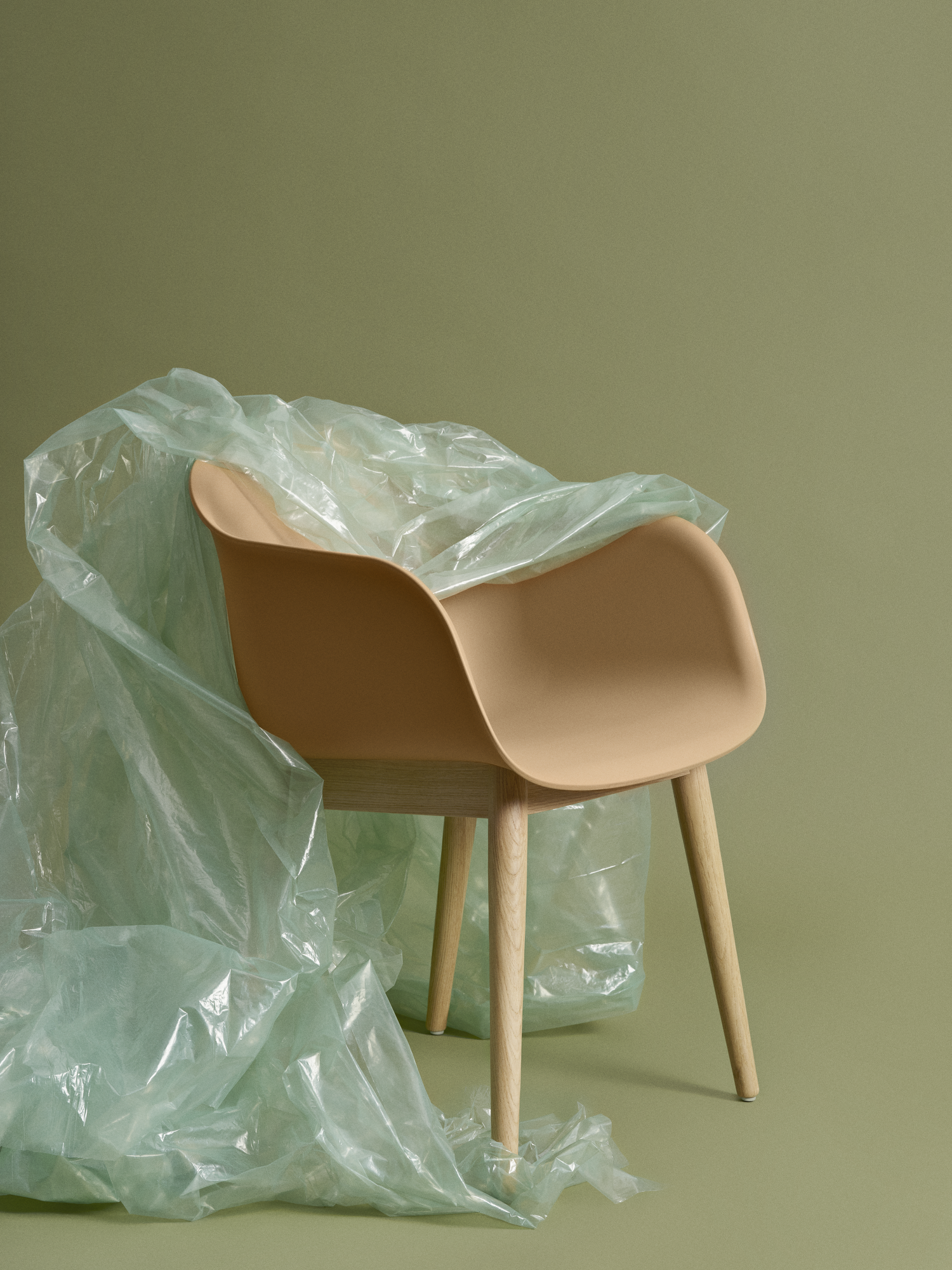 Fiber Armchair Tube Base in Ochre