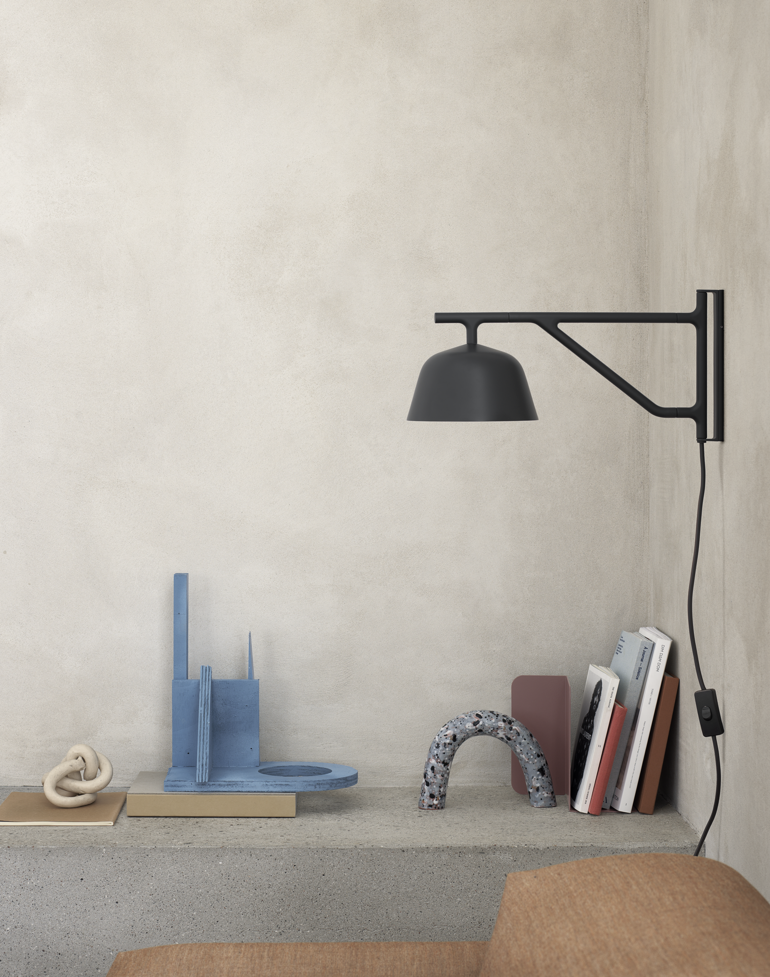 Ambit Wall Lamp Black