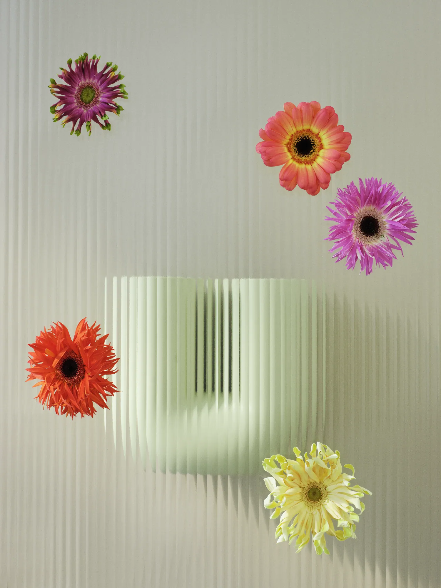 Kink Vase in Light Green