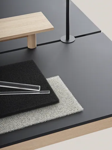 Linear System Tray