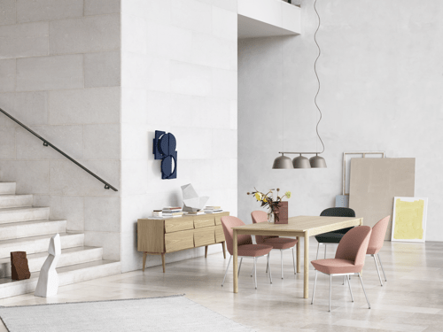 Reflect Sideboard, Oslo Side Chair - Twill Weave 530/Chrome, Oslo Side Chair - Twill Weave 990/Chrome,  Linear Wood Table 200 x 90 cm / 78.7 x 33.5, Ambit Rail Lamp - Taupe, Ply Rug - Off-White, Silent vase"
