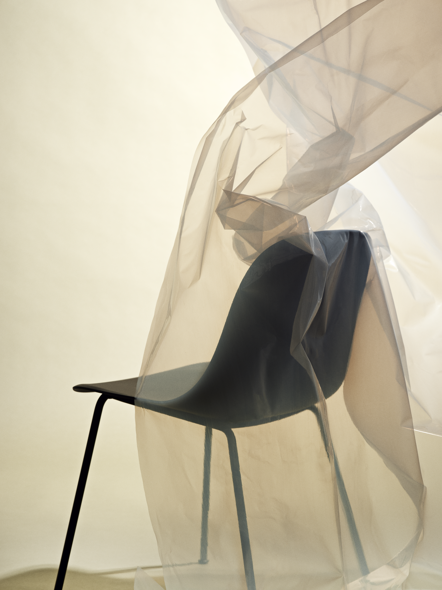 Fiber Side Chair Tube Base in Black