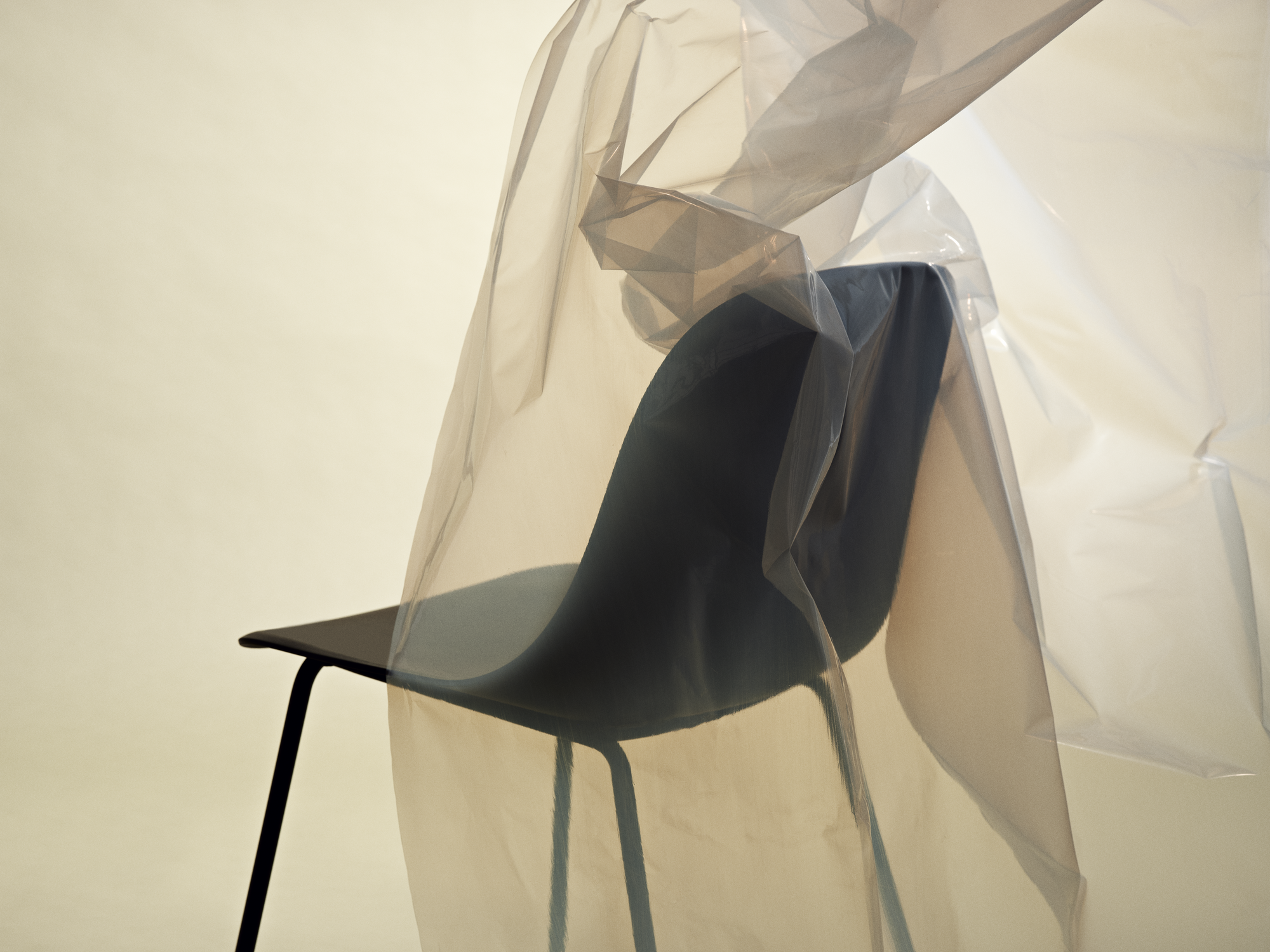 Fiber Side Chair Tube Base in Black