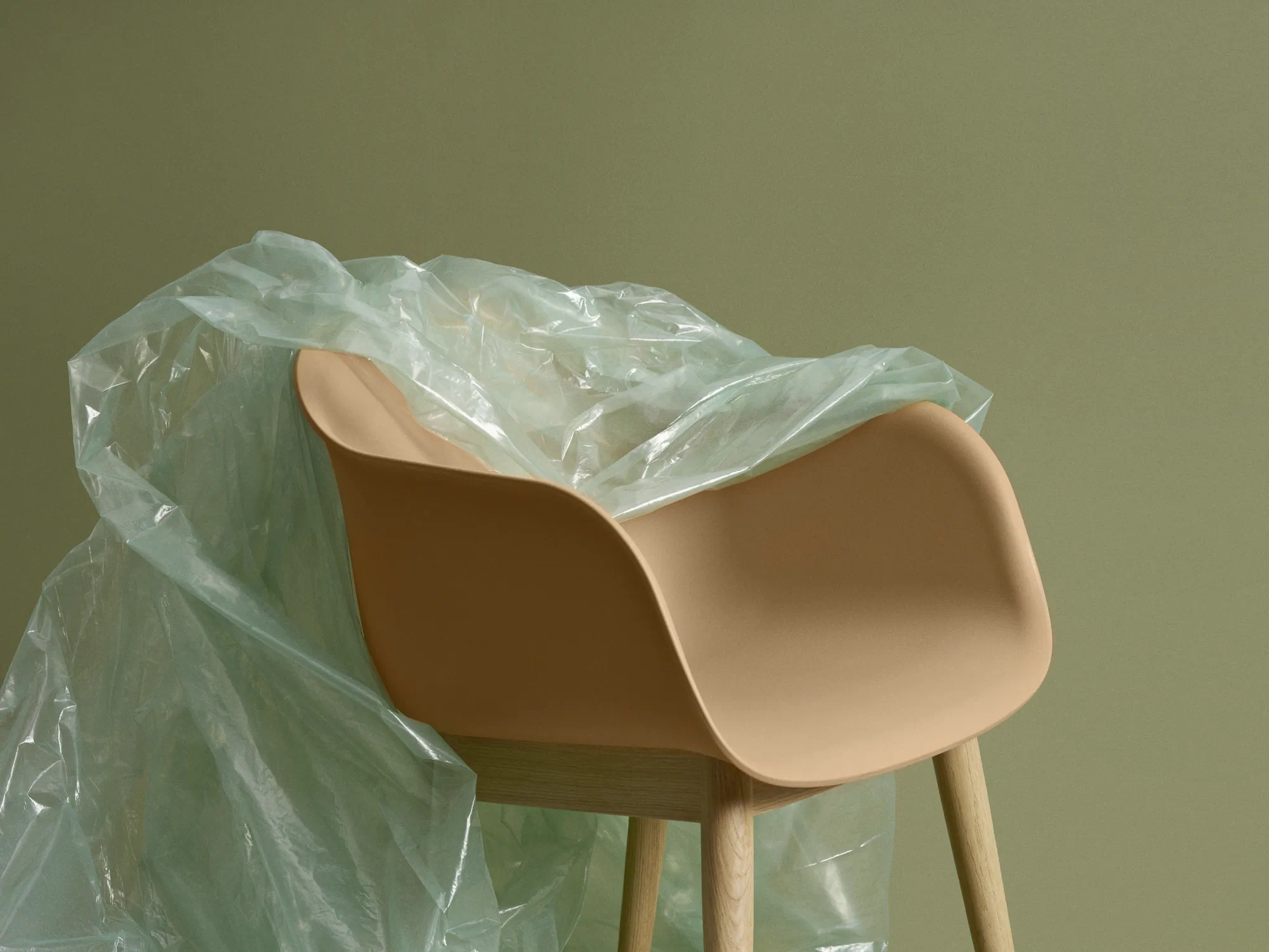Fiber Armchair Tube Base in Ochre