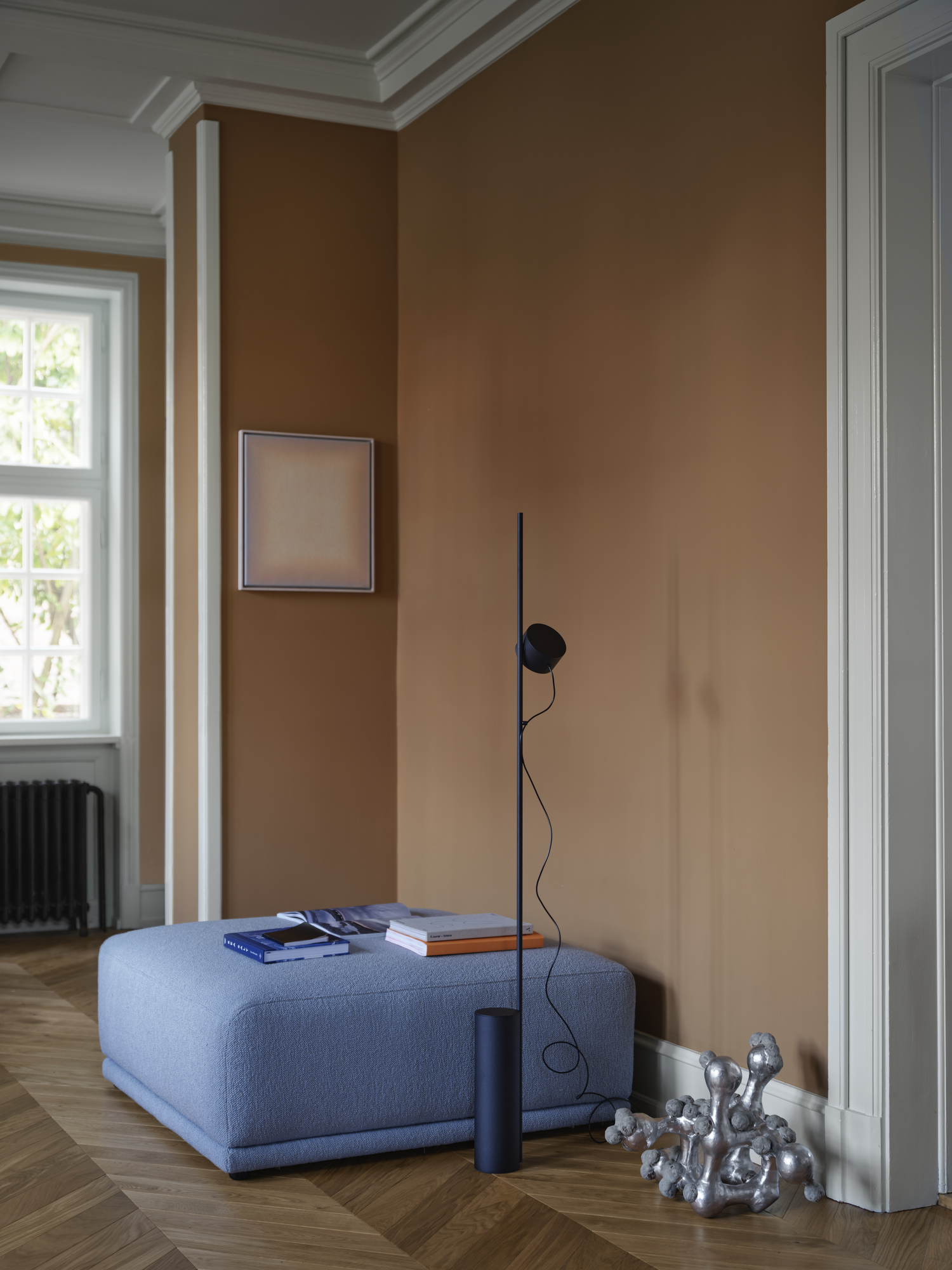 Connect Soft Module I in Hearth 012 - Post Floor Lamp in Black