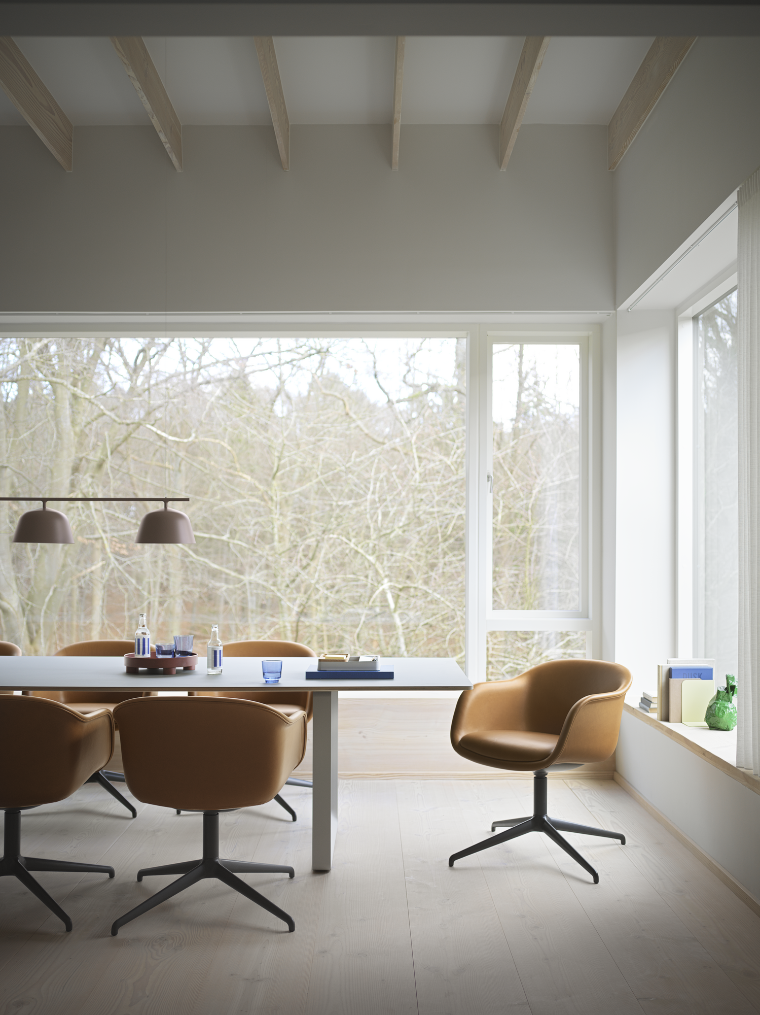 Fiber Conference Armchair w. Swivel Base - 70/70 Table 295 cm in Grey - Ambit Rail Pendant in Taupe - Platform Tray - Raise Glasses in Dark Blue