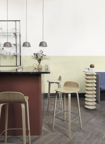 Visu Bar Stool Oak, Oak/Canvas 414, Ambit Pendant Ø16,5 Taupe, Corky Series, Silent Vase