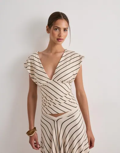 Nelly - Beige - Cross Back Shoulder Top