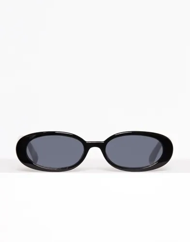 Le Specs - Sort - Outta Love