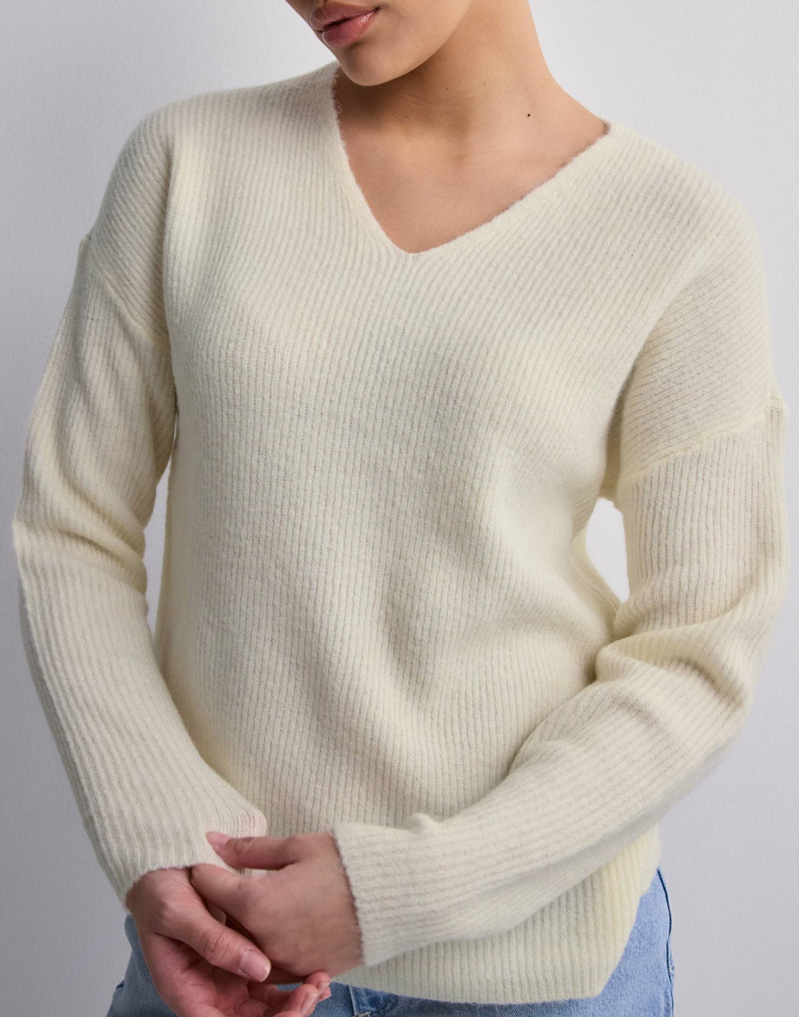 ONLCAMILLA V-NECK L/S PULLOVER KNT