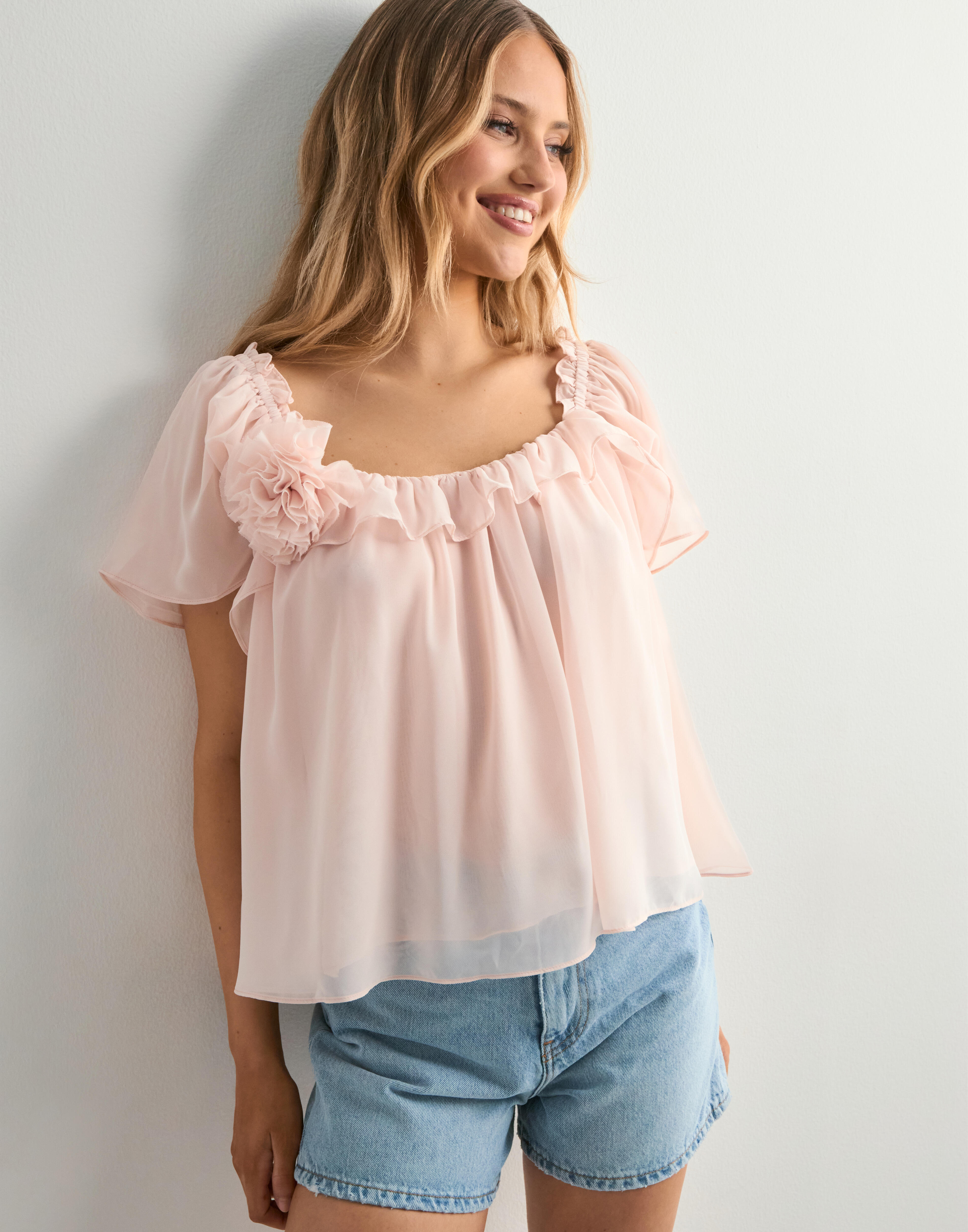 Buy Vero Moda VMCILLE SS FLOWER TOP WVN EXP - Sepia Rose | Nelly.com