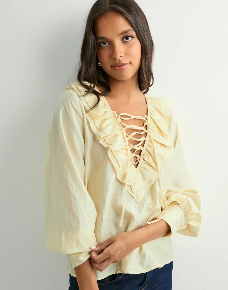 Katarina Crepe Ruffle Blouse