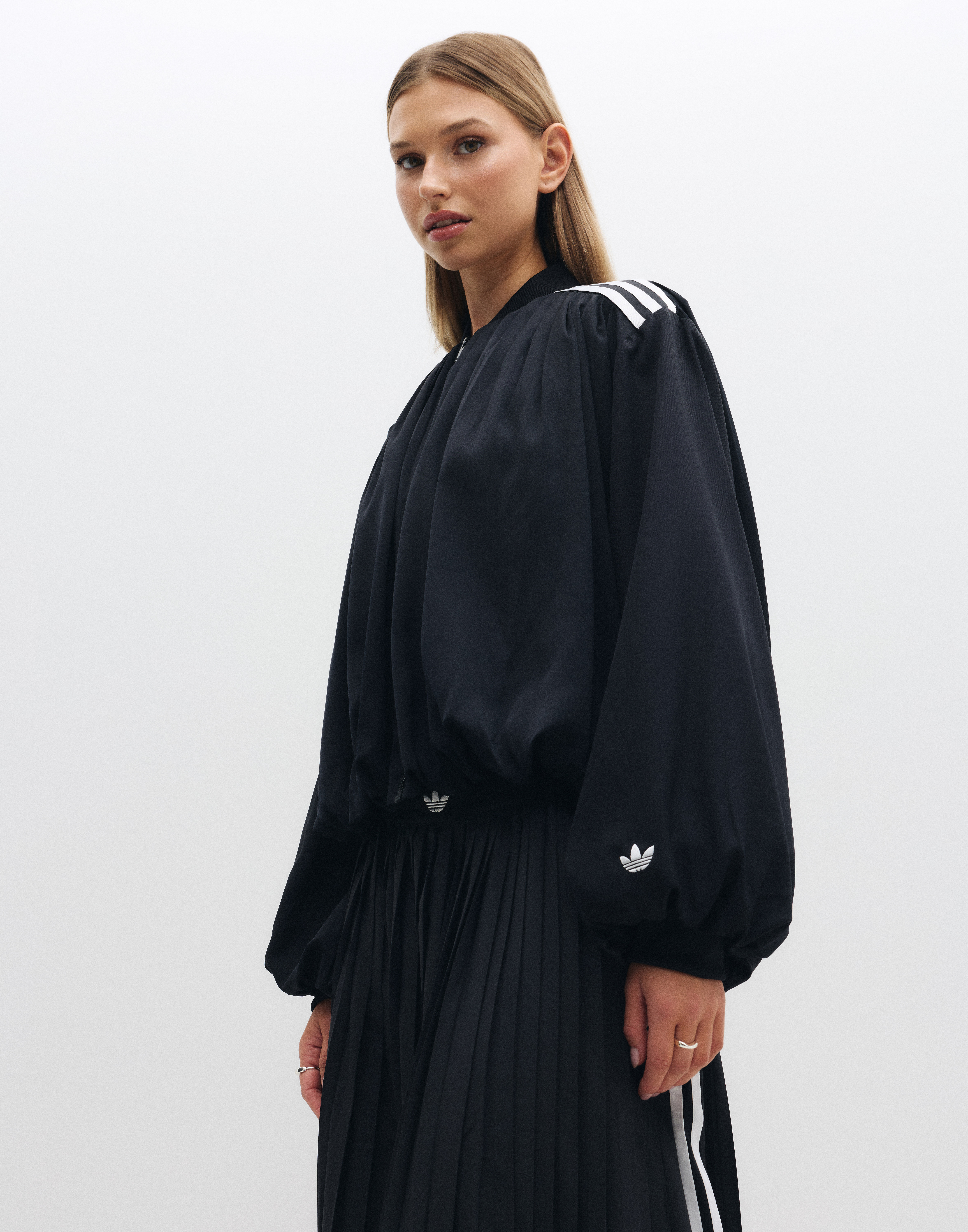 Kjøp Adidas Originals Pleated Tt - Black | Nelly.com