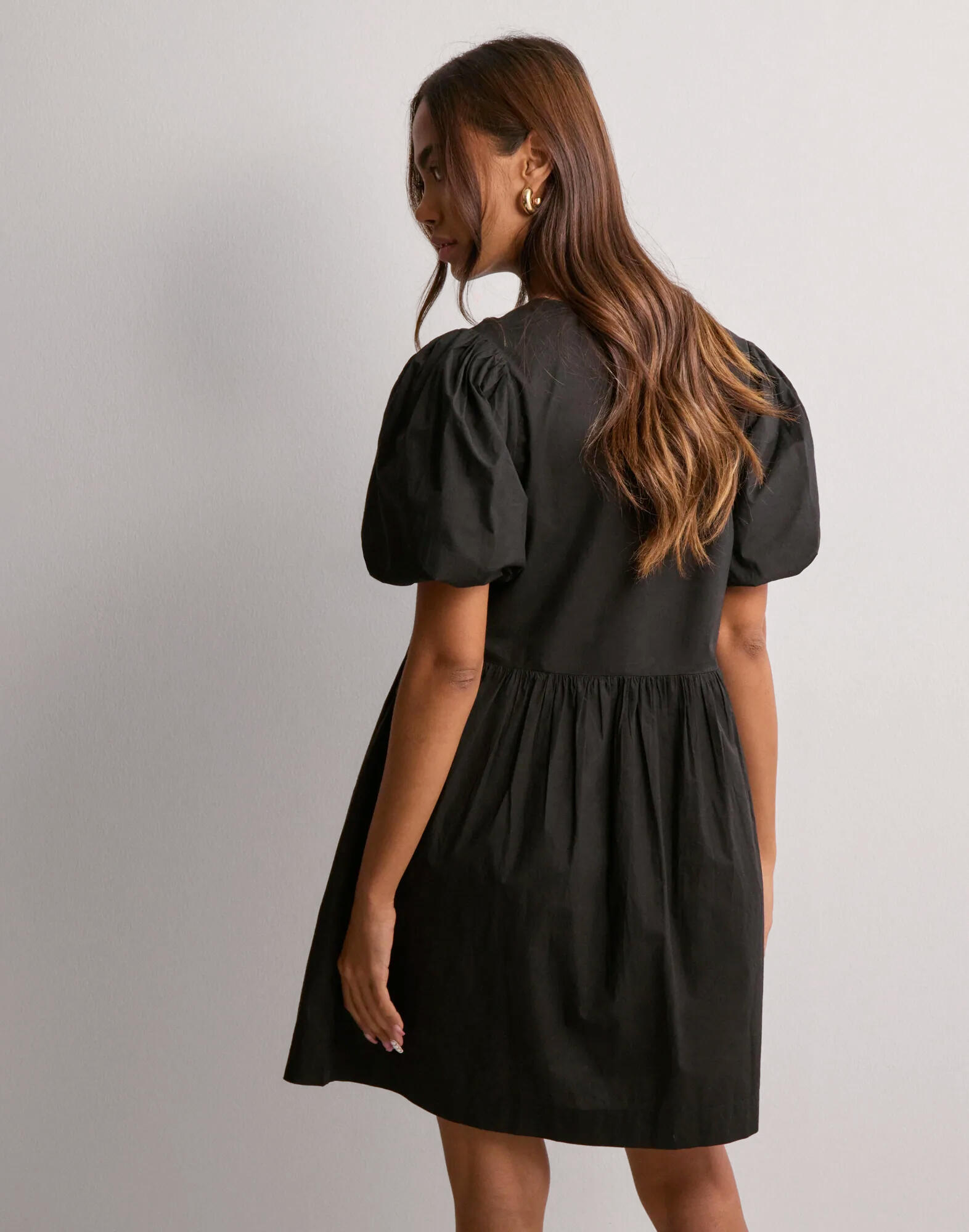 Buy Nelly Bow Puff Sleeve Dress - Black | Nelly.com