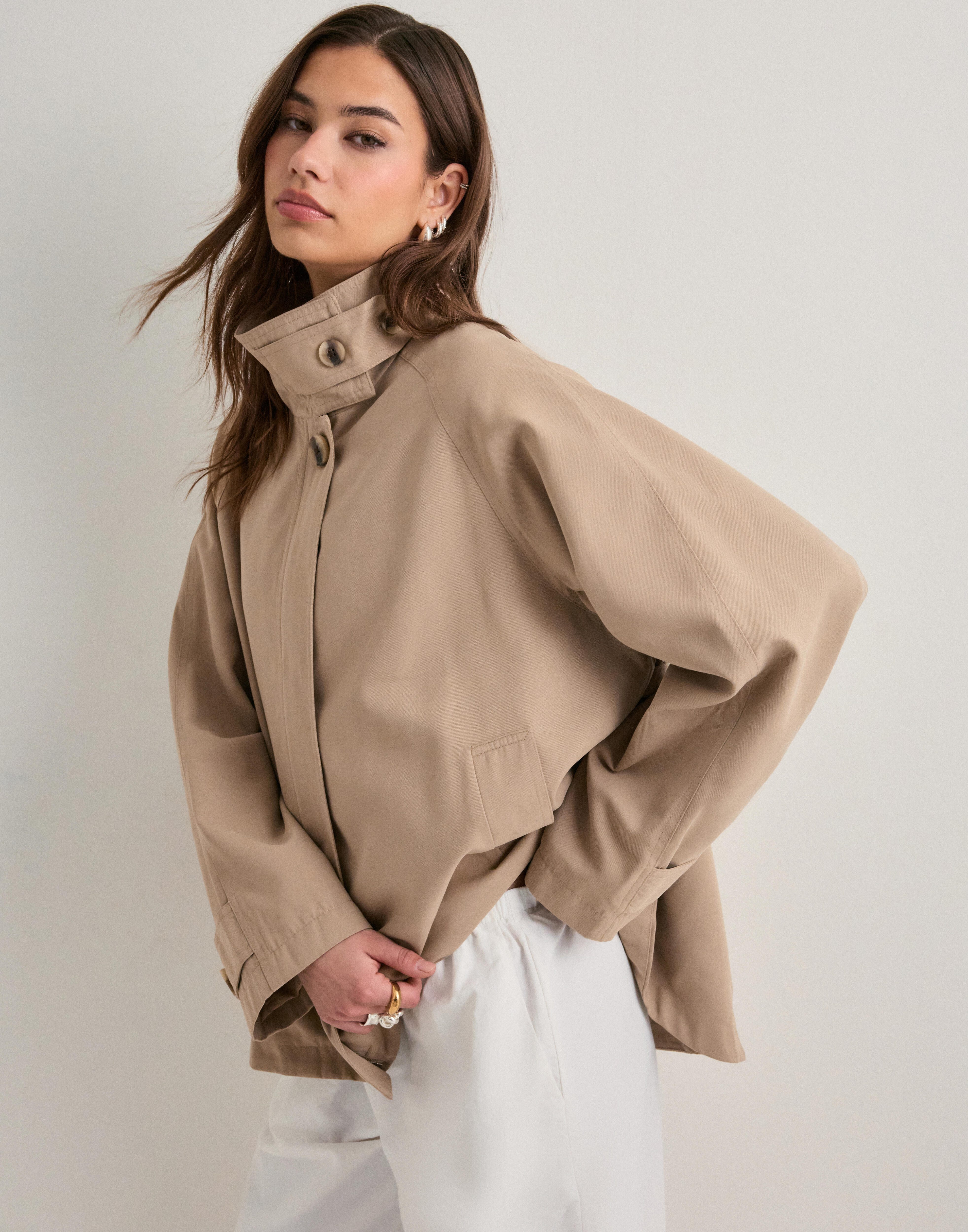 Buy Only ONLNANA LIFE CAPE JACKET CC OTW - Silver Mink | Nelly.com
