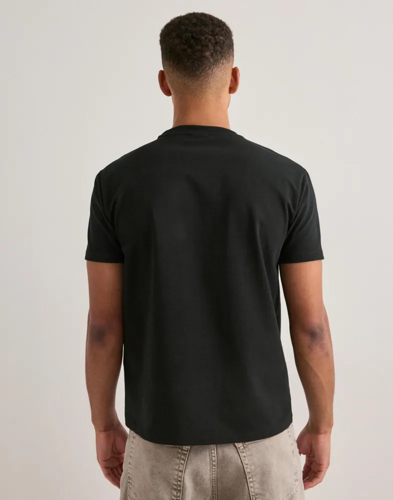 Que Sera Sera Sam Slim Tee Kortärmade t-shirts herr – bild 2