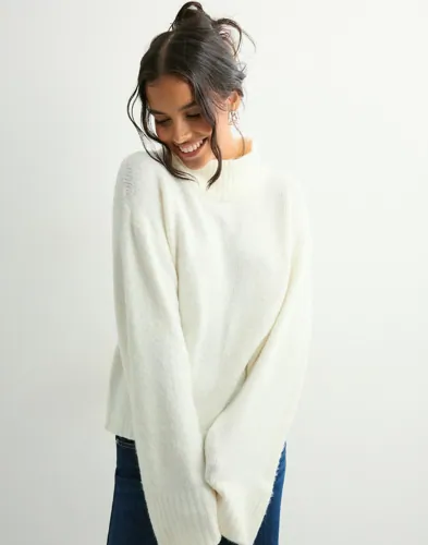 Nelly - Hvid - Wide Sleeve Polo Knit Sweater