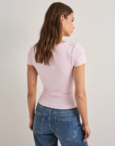 Nelly Rouched Keyhole Tee t-shirts dam – bild 3