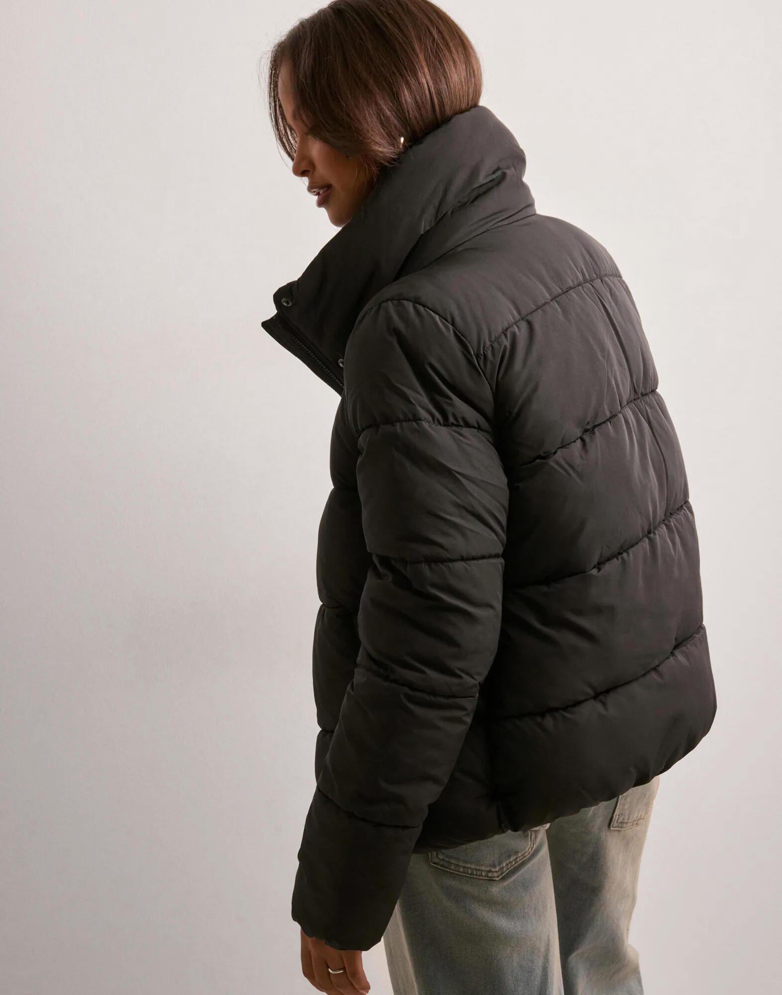 Buy Only ONLNEWCOOL PUFFER JACKET OTW NOOS - Black | Nelly.com