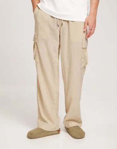 Jack & Jones beige cargobyxa i linneblandning med dragsko