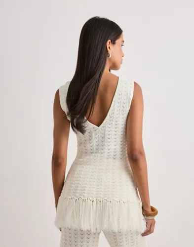 MALINA Amal Knitted Fringe Top toppar dam – bild 3