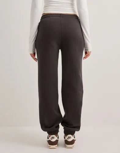 Classic Sweatpants 3