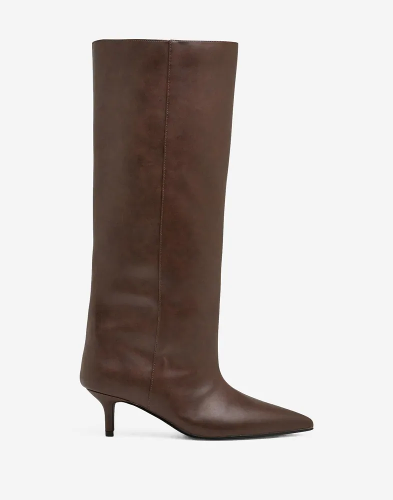 Perfect Pointy Boot