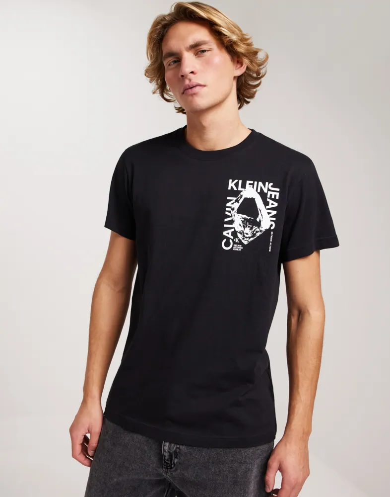 MODERN METALS GRAPHIC TEE