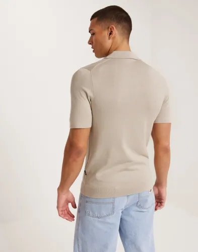 Beige kortärmad half-zip tröja från Only & Sons med krage