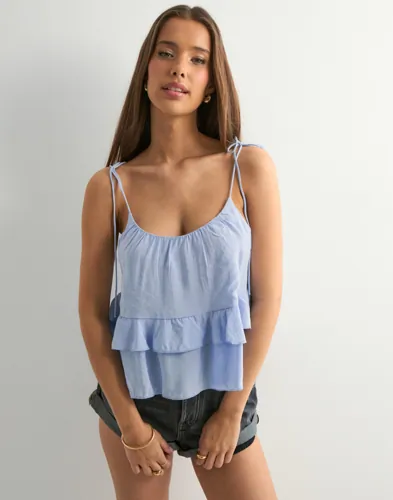 Nelly Volume Flounce Top toppar dam – bild 2