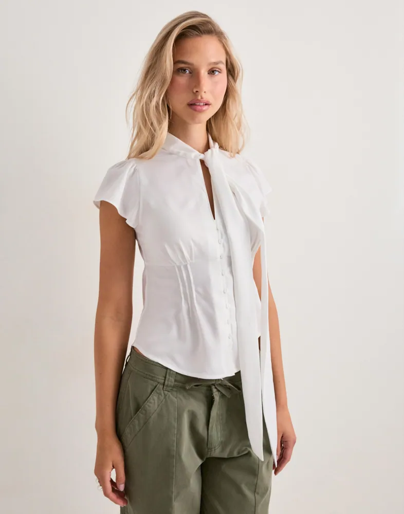 Cute Scarf Blouse