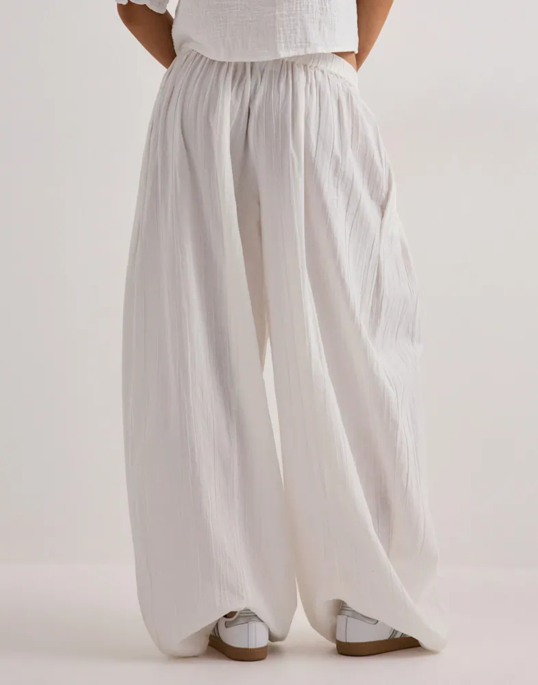 Pckiana Hw Pants Wvn Bc