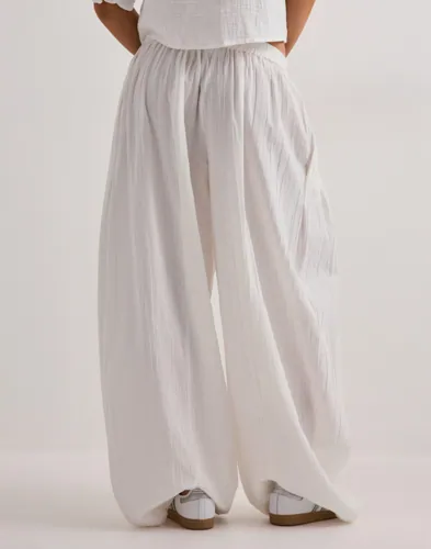 Pieces - Hvit - Pckiana Hw Pants Wvn Bc