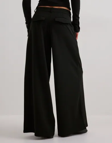 Nelly - Sort - Keep It Up Wide Leg Pants