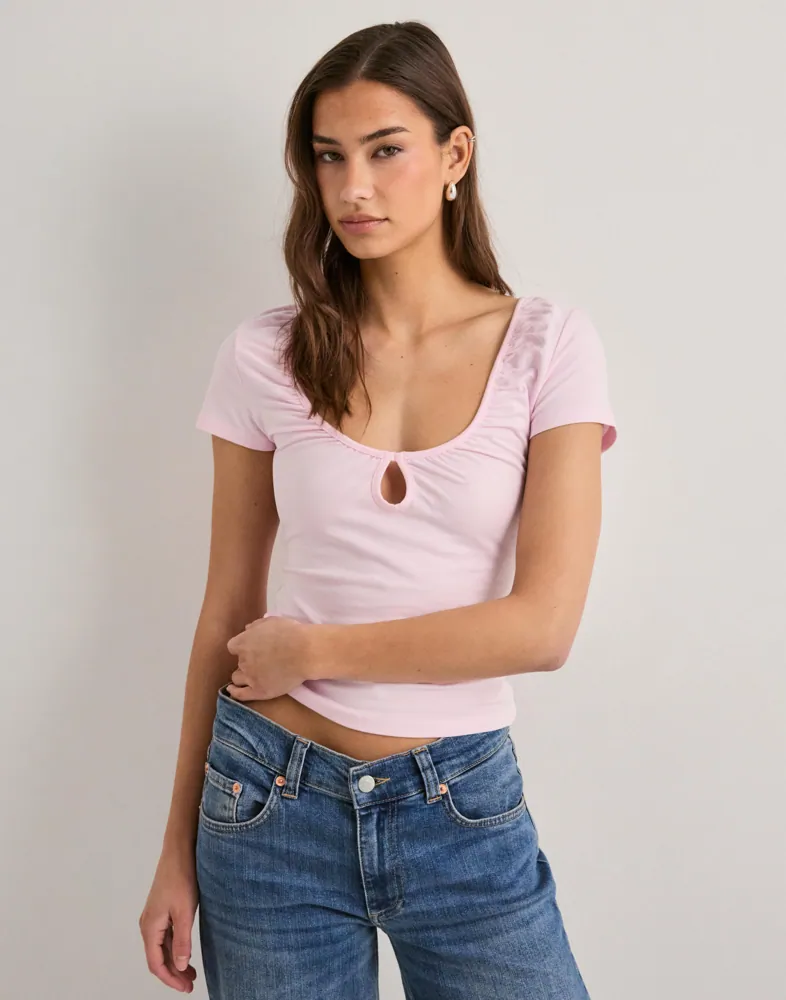 Rouched Keyhole Tee