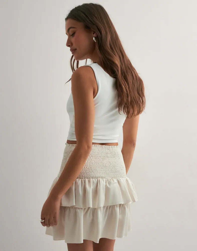 NEO NOIR Carin Heavy Sateen Skirt kjolar dam – bild 3
