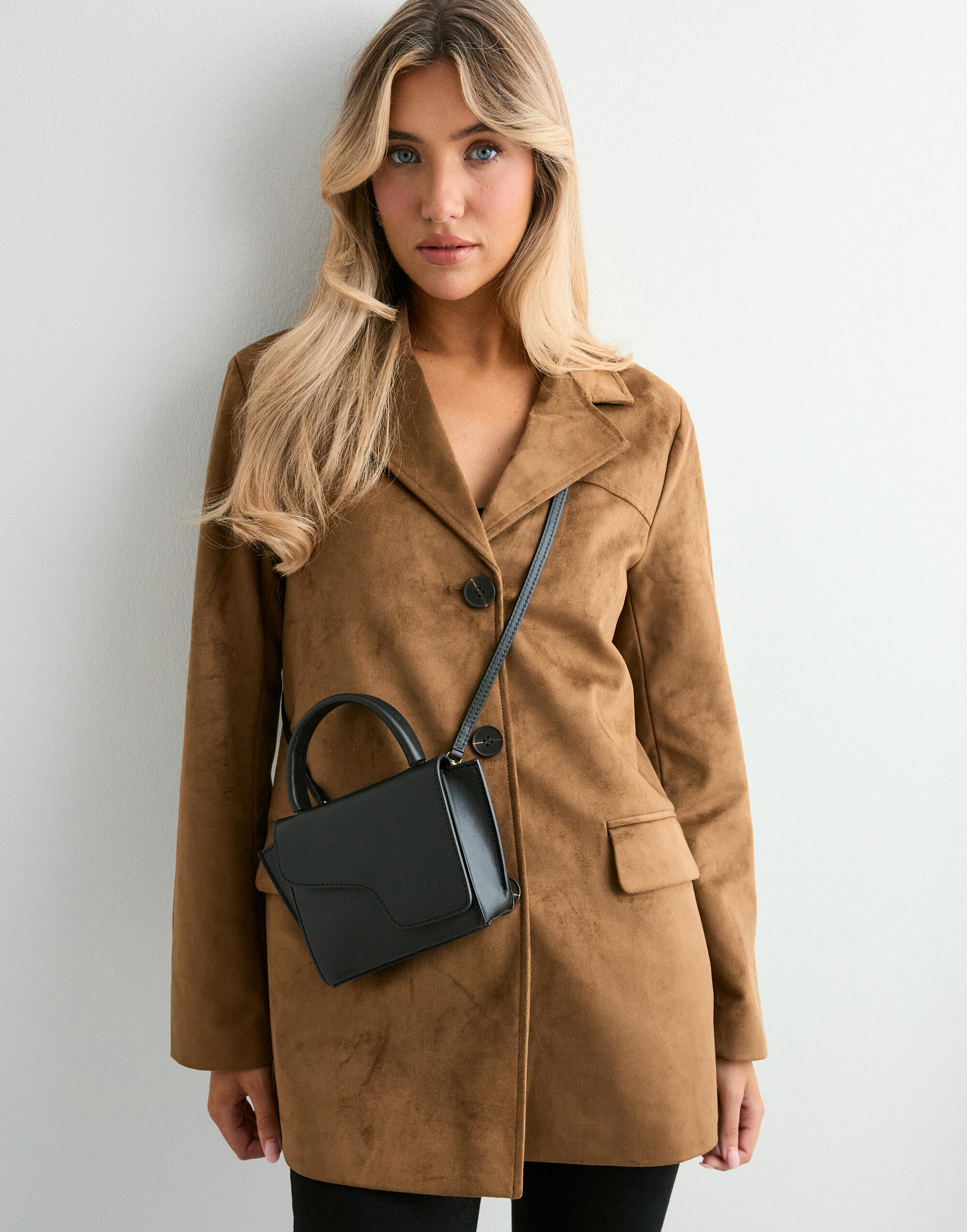Buy ATP ATELIER Montalcino Leather Mini Handbag - Black | Nelly.com
