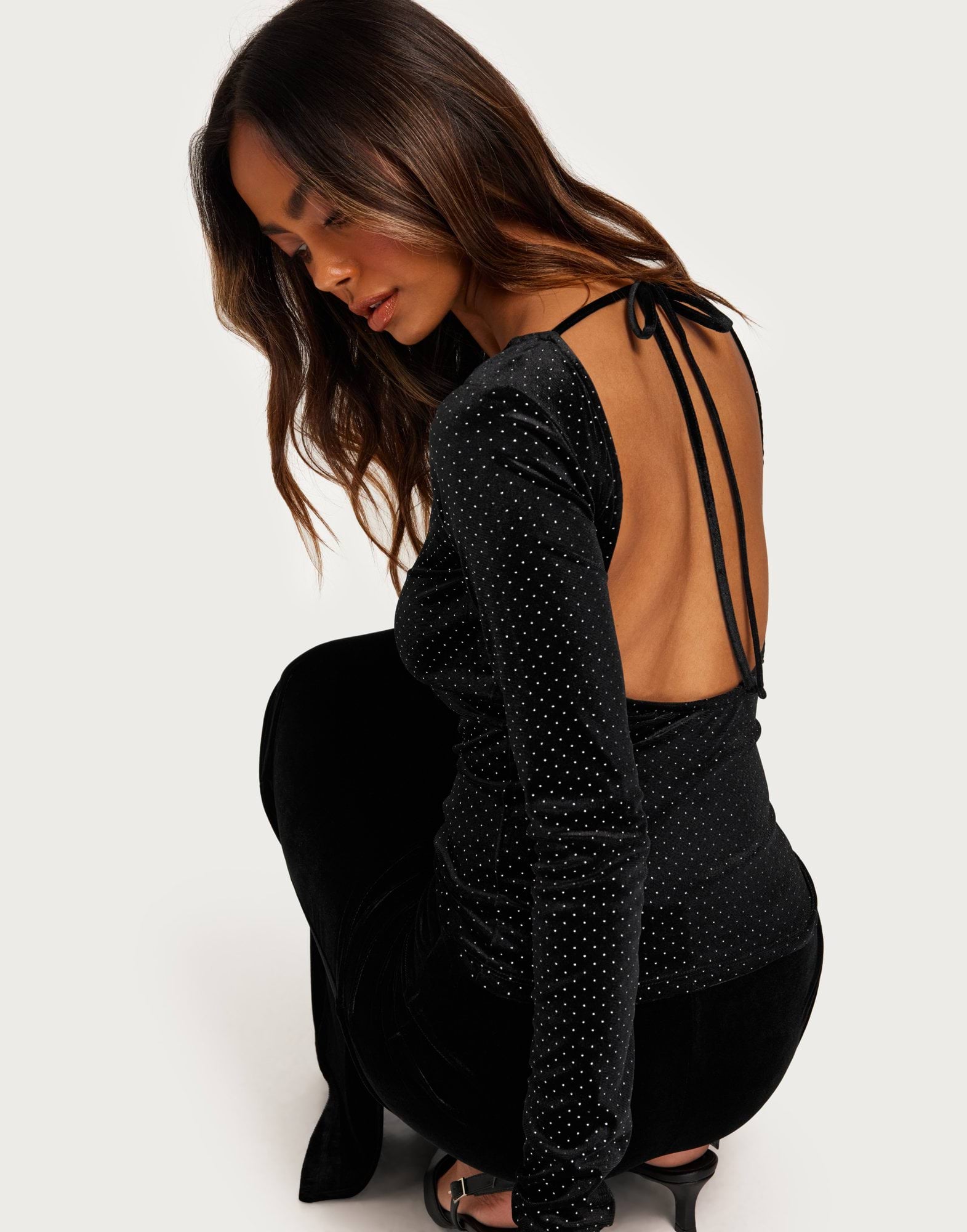 Osta Nelly Open Back Velvet Top Black