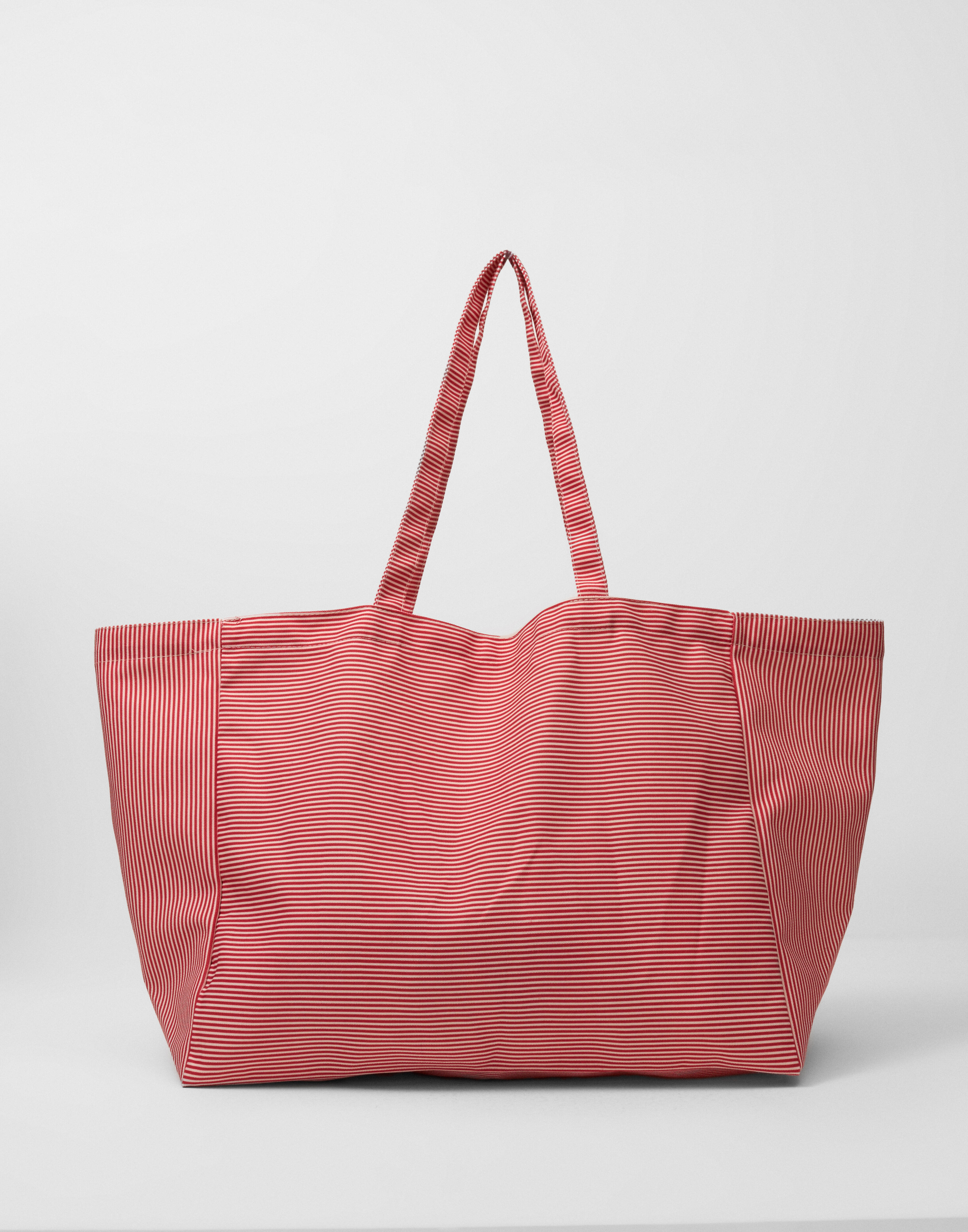 Buy Carhartt WIP Canvas Graphic Tote Large - Black | Nelly.com Buy Carhartt WIP Canvas Graphic Tote Large - Black | Nelly.com