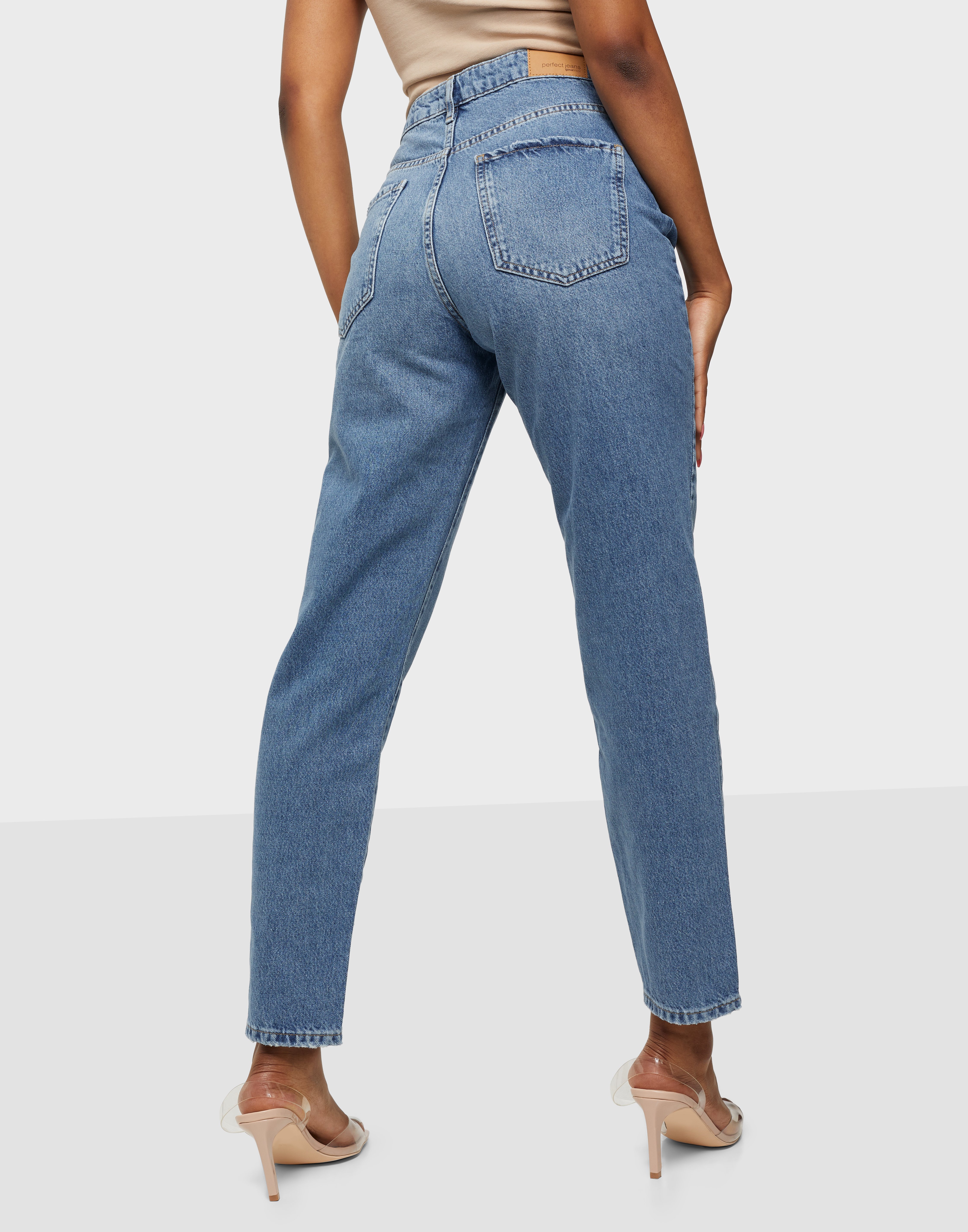 Dagny Mom Jeans
