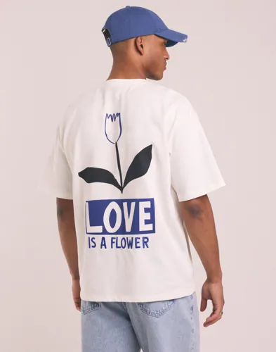 Casual Friday vit oversized t-shirt med tryck