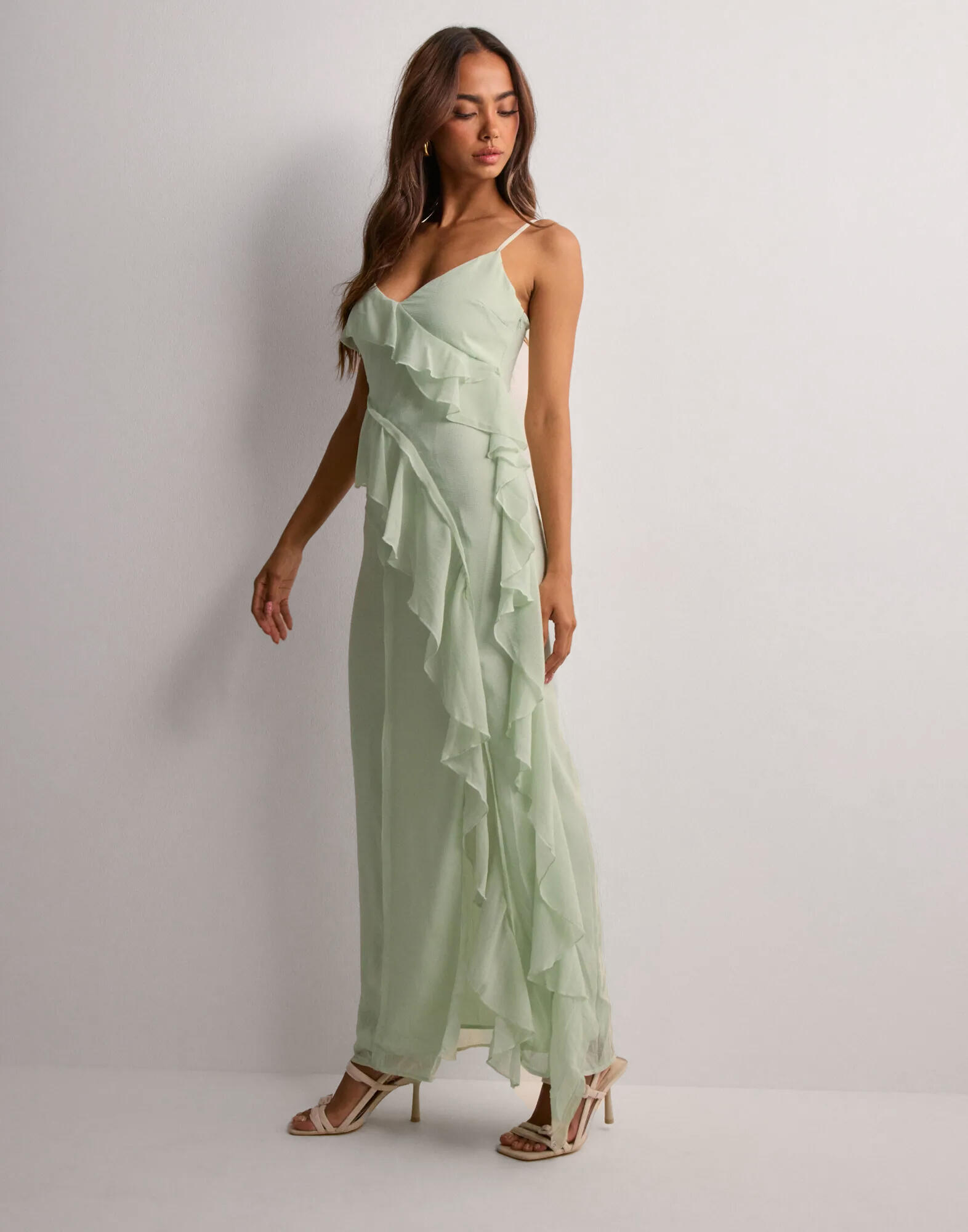 gina ruched frill maxi dress Shona Joy Gina Ruched Frill Maxi Dress in Limoncello Size 6