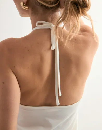 Nelly Halterneck Loose Top toppar dam – bild 3