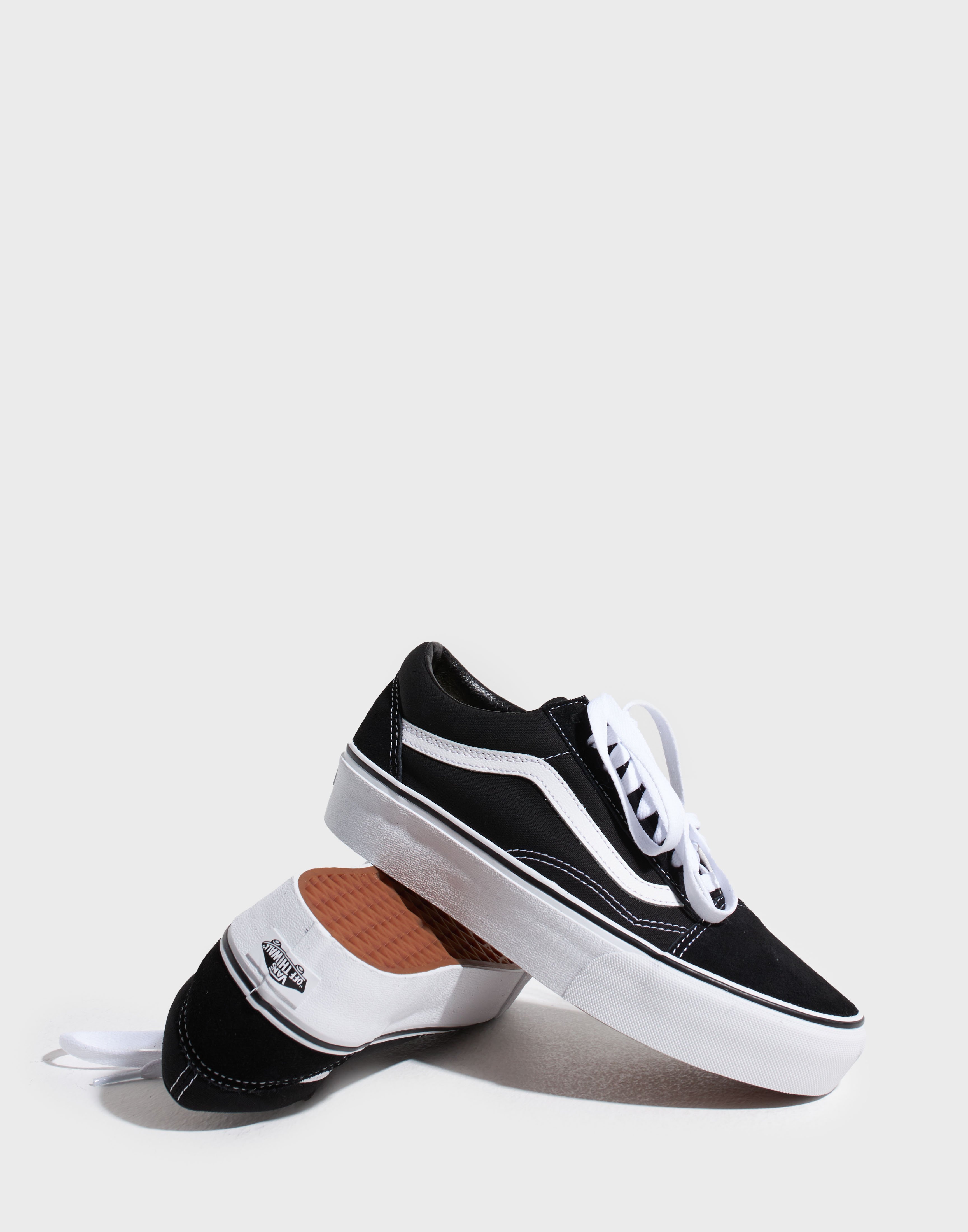 Köp VANS UA Old Skool Platform - Black/White | Nelly.com